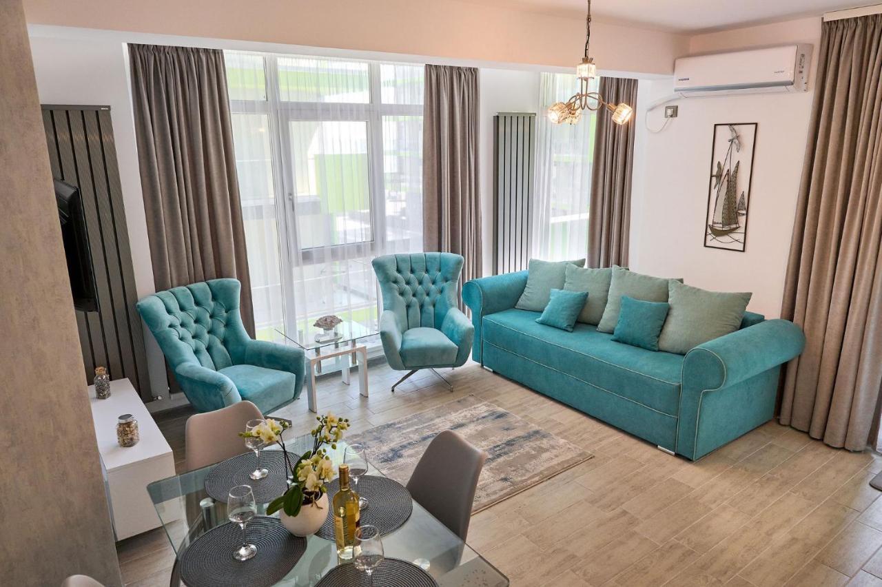 Seastar Apartment - Spa N Pools Beach Resort Mamaia Eksteriør billede