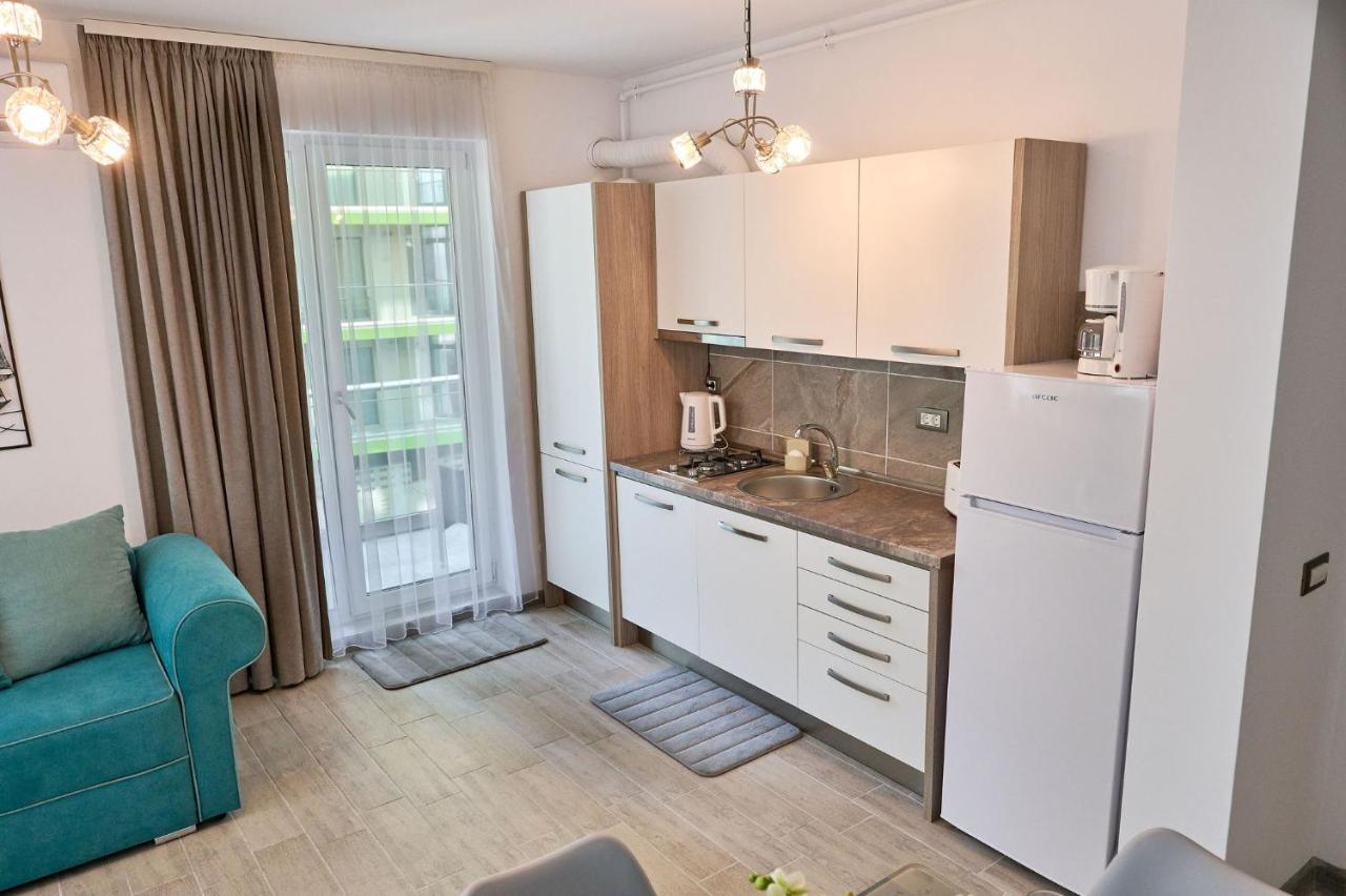 Seastar Apartment - Spa N Pools Beach Resort Mamaia Eksteriør billede